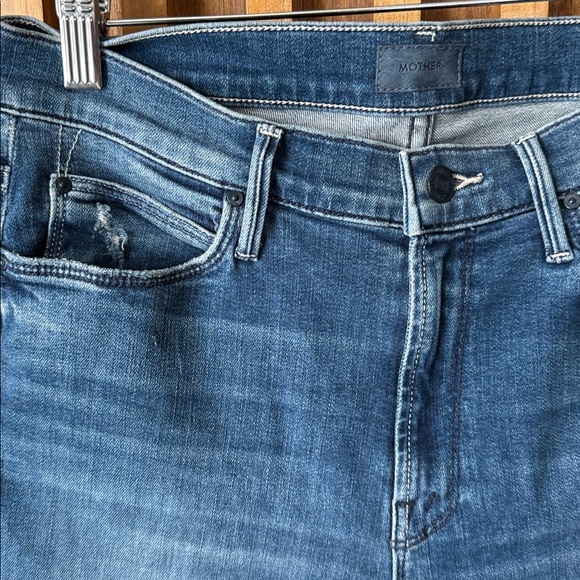 Mother the Mid Rise Dazzler Ankle Fray. Size 28 Weekend Warrior - Picture 5 of 11